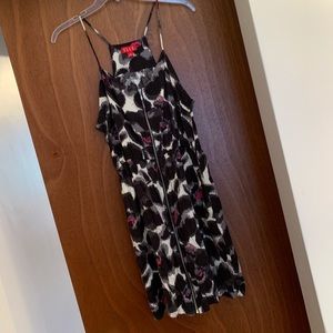 Elle leopard print dress size M